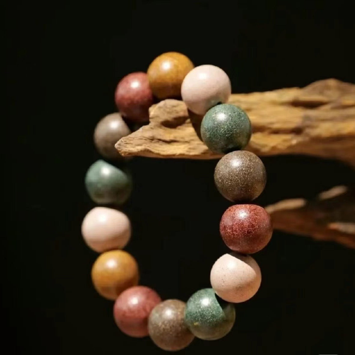 Five-Color Incense Bead Bracelet – A Connection to Taoist Wisdom and Harmony